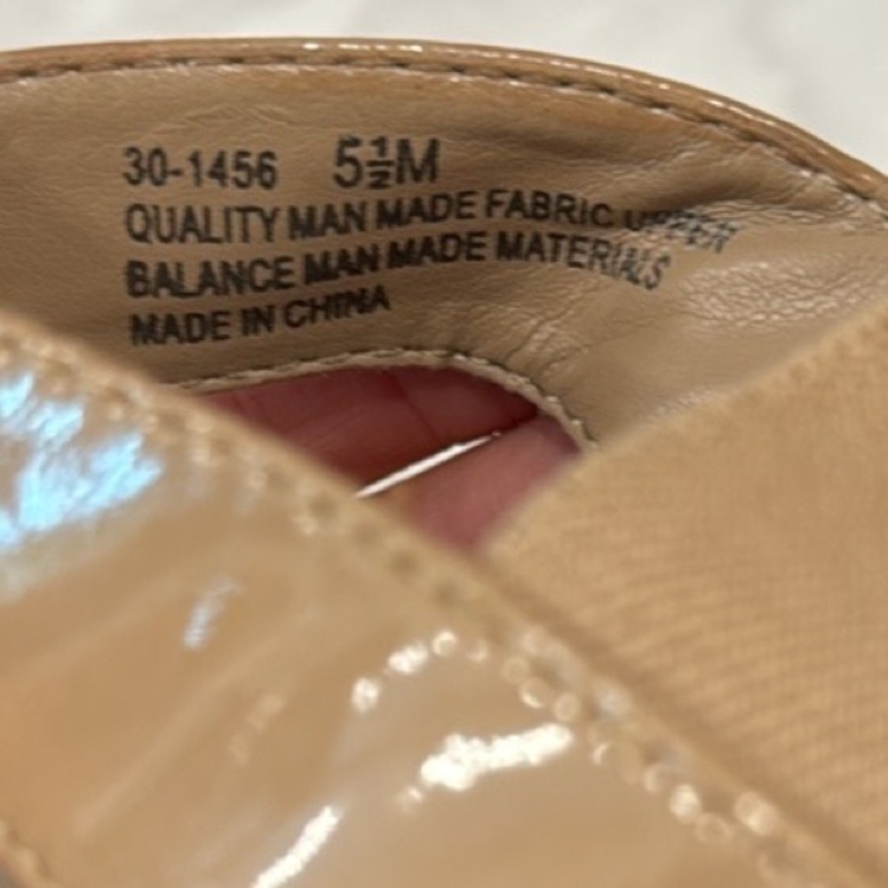 🔥Easy Street Elegant Tan Women's Heels🔥 - Picture 4 of 4